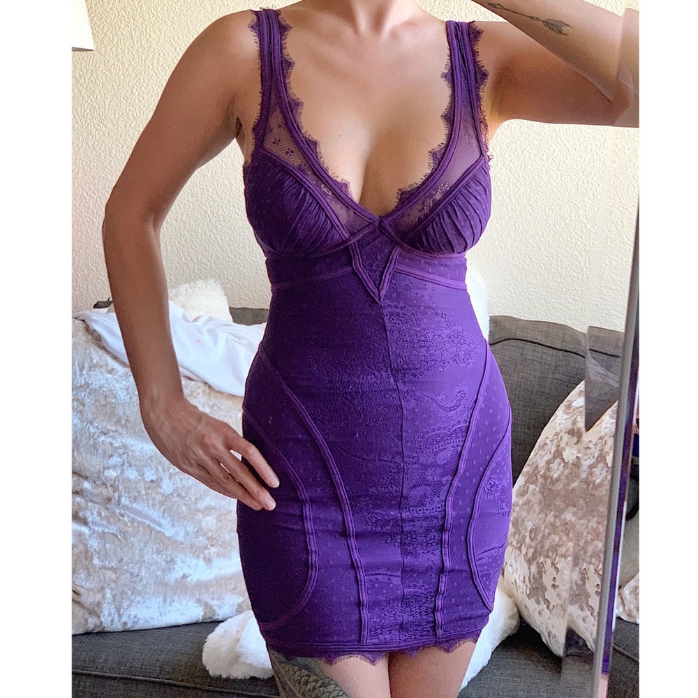 EUC bebe Crown Jewel Lace Dress - Picture 4 of 4